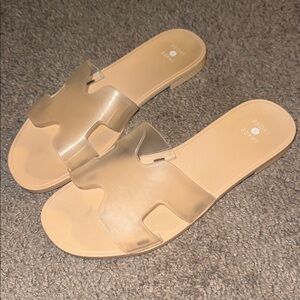 Shade & Shore Beige Clear Strap Slide Sandals